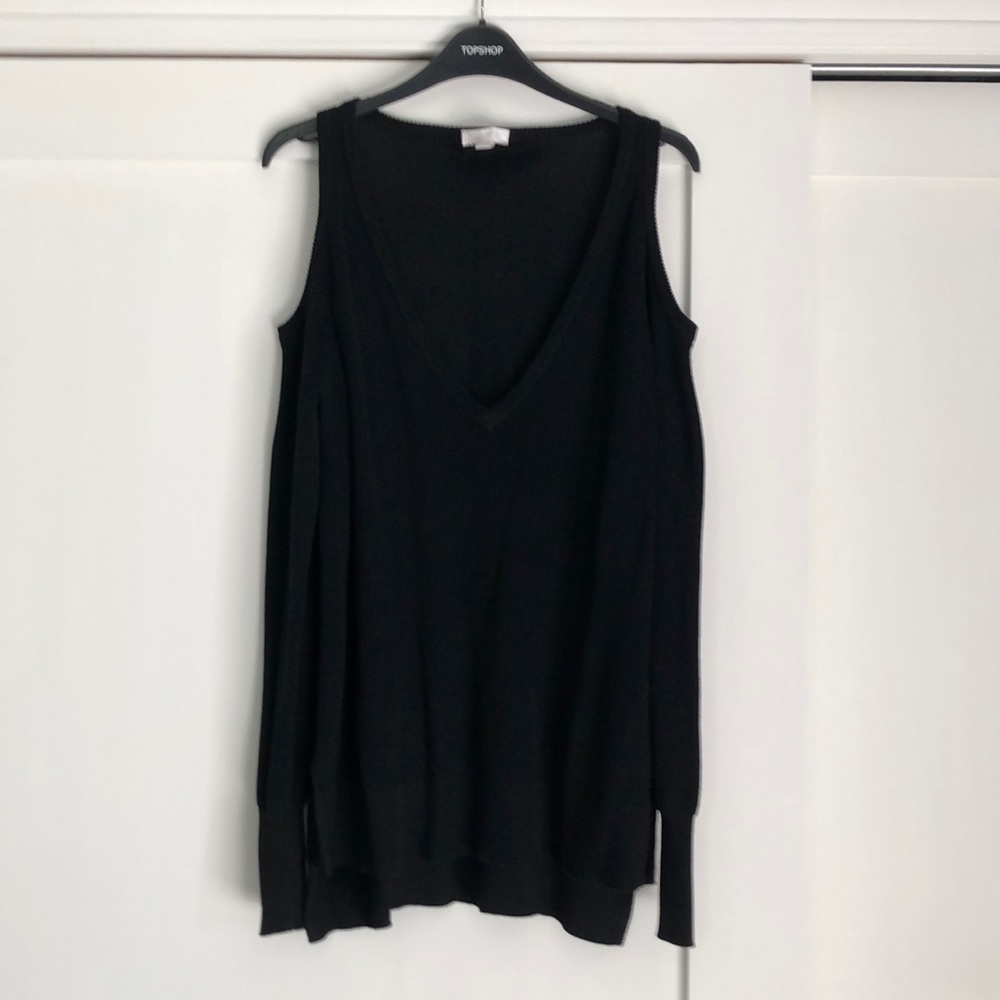 14th & UNION cold shoulder sweater - Picture 5 of 10